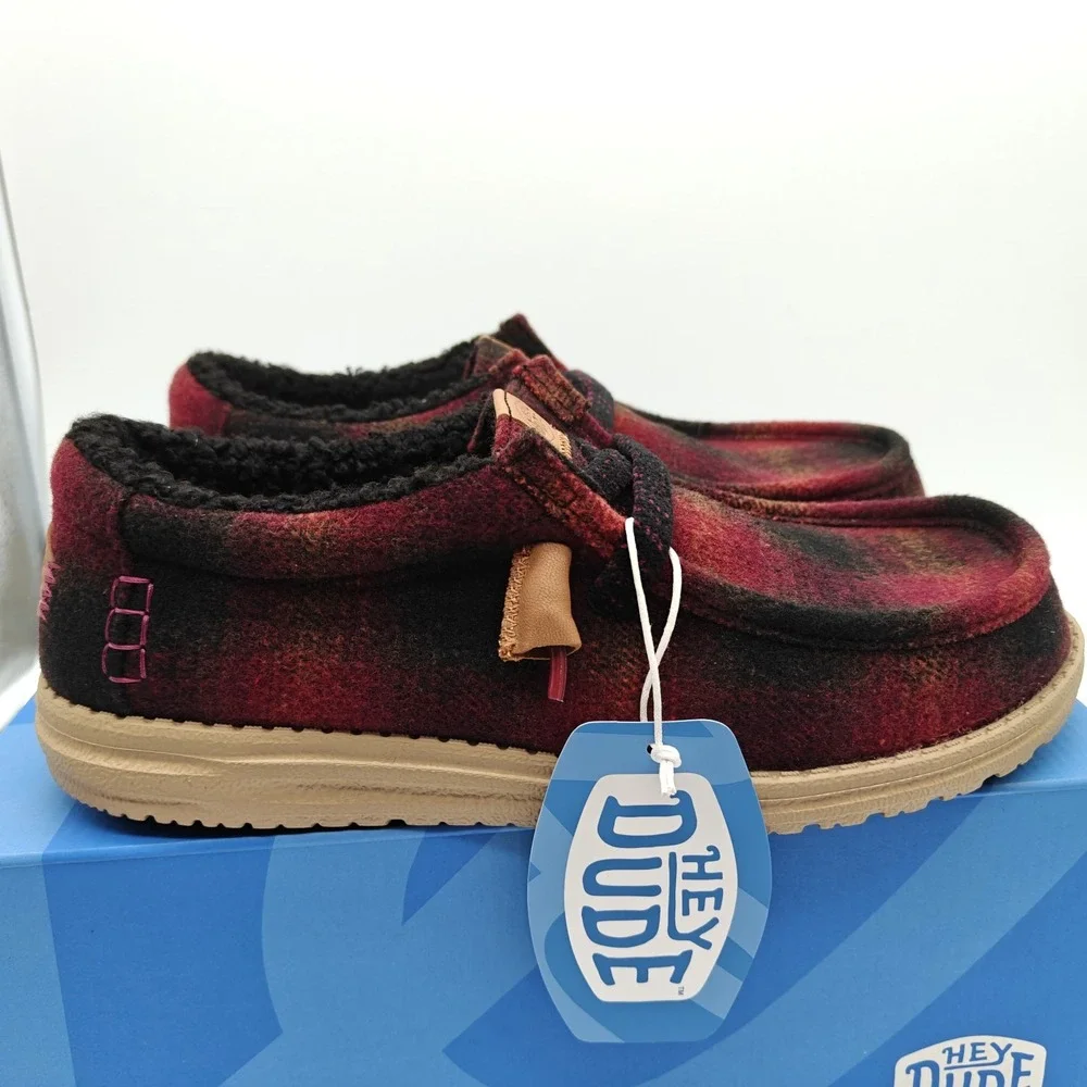HEYDUDE Wally Cozy Plaid Men's Size 8 Red Plaid Black Slip On Shoes 44341-6RQ